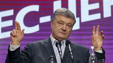 Ukrajinský prezident prezident Petr Poroenko bhem prezidentských voleb