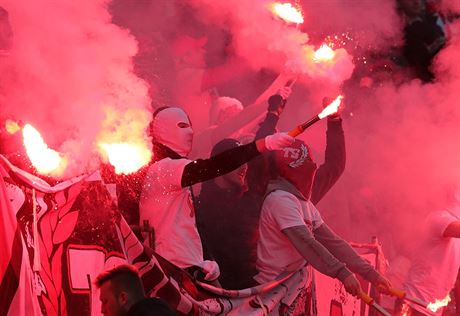 Fanouci Slavie bhem derby se Spartou