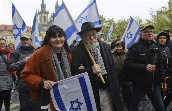 Úastníci pochodu dobré vle a veejného shromádní proti antisemitismu...