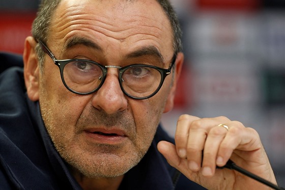 Maurizio Sarri, trenér fotbalist Chelsea, bhem tiskové konference ped...