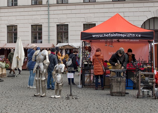 Kováské emeslo na námstí Republiky.