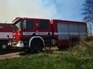 U poru lesnho porostu u ee u Prahy zasahuje dvanct jednotek hasi (19....