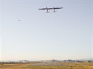 První let stroje Stratolaunch (13. duben 2019)