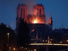 Poár paíské katedrály Notre-Dame (15. dubna 2019)