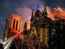 Rozsáhlý poár v paíské katedrále Notre-Dame. (15. dubna 2019) 
