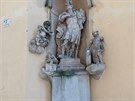 Vandal dlaebnmi kostkami poniil sochu u kostela