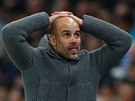 Jak se to mohlo stát. Trenér Josep Guardiola  z Manchesteru City bhem...