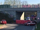 U Strančic naboural řidič do pilíře podjezdu, na místě zemřel. (17.4.2019)