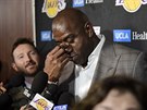 Magic Johnson oznamuje rezignaci na post prezidenta LA Lakers.