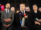 Emmanuel Macron mluví k novinám po uhaení poáru katedrály Notre-Dame (15....