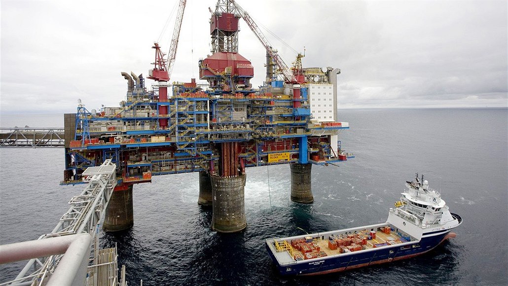 Norská ropná plošina Sleipner v Severním moři.