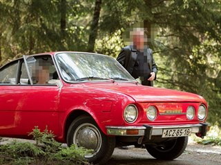 Zloděj ukradl tuto Škodu 110 R, škoda byla odhadnuta na půl milionu korun.