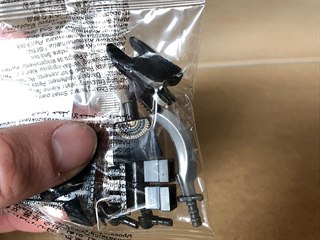 Celníci ve skladě v Berouně objevili padělky stavebnice Lego.