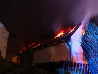 Požár rodinného domu v Třebechovicích pod Orebem (13. 4. 2019)