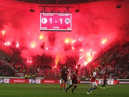 Momentka z utkn fotbalist Slavie a Sparty