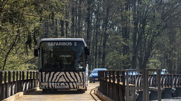 Zoologick zahrada ve Dvoe Krlov nad Labem zahjila otevenm arel africkho a lvho safari hlavn sezonu (19. dubna 2019).