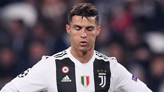 Jako by Cristiano Ronaldo nevil, e jeho Juventus prohrv s Ajaxem.