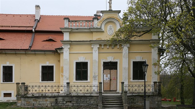 Pamtn s Emila Filly se nachz v jinm kdle zmku v Peruci, zzena zde byla v roce 1958. Nyn je kvli rekonstrukci zmku zaven, Fillovy obrazy tam pitom mly bt vystaveny u loni.