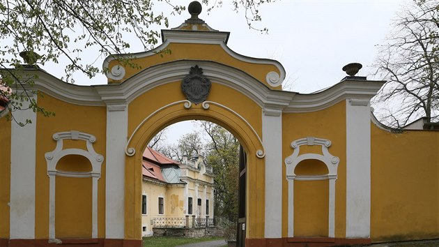 Pamtn s Emila Filly se nachz v jinm kdle zmku v Peruci, zzena zde byla v roce 1958. Nyn je kvli rekonstrukci zmku zaven, Fillovy obrazy tam pitom mly bt vystaveny u loni.