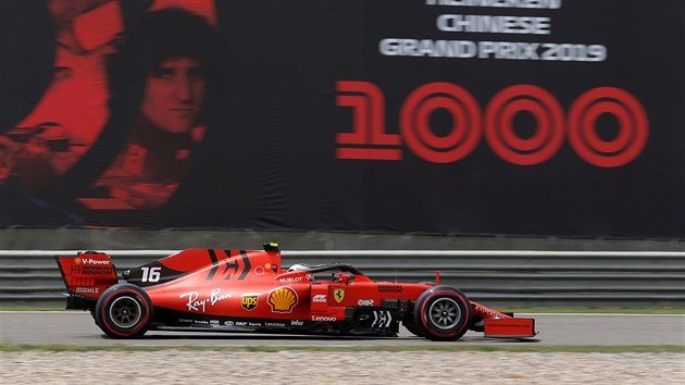 Charles Leclerc bhem kvalifikace na Velkou cenu ny formule 1.