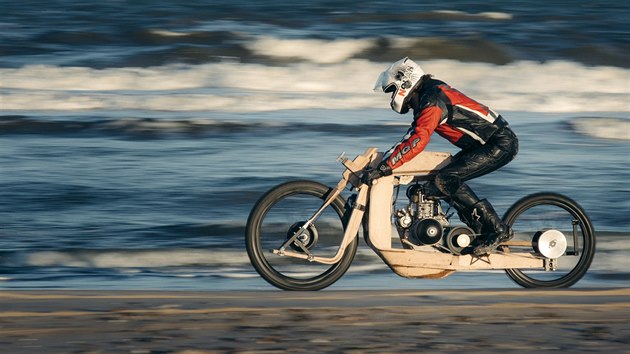 Devn motorka: npad lench vynlezc, nebo cesta, jak zmnit budoucnost motorismu?