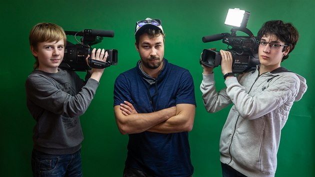Tvrci snmku o dezinformacch (zleva) Jakub Syrovtka, Dominik Machek a Darek Hustk