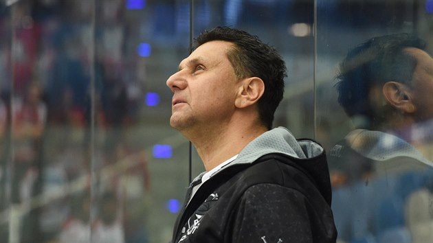 Zklamaný chomutovský trenér Vladimír Růžička po prohře s Pardubicemi.
