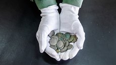 V Devnici na Jiínsku se naly mince z období husitských válek.