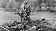 V�t�ina v�z�� zem�ela zast�elením do týla nebo do zadní �ásti hlavy. Na snímku...