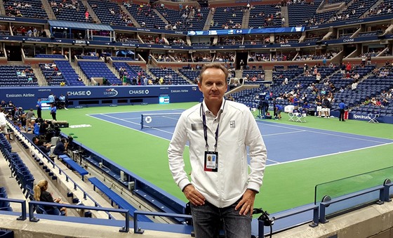 FLUSHING MEADOWS. Bývalý manažer a trenér Plíškových Vladimír Houdek v roce 2017 na US Open - tam, kde Karolína o rok dříve hrála své dosud jediné grandslamové finále.