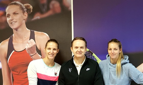 Vladimír Houdek s Karolínou a Kristýnou  Plíškovými.