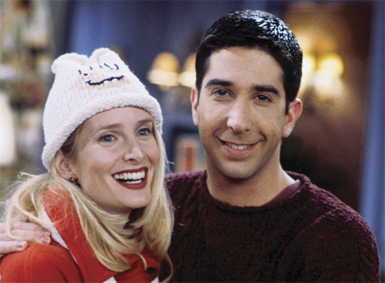 Jane Sibbettová a David Schwimmer v seriálu Pátelé (1998)