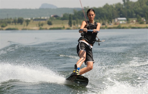 Mostecké jezero Matylda vyuívají rekreaní sportovci.