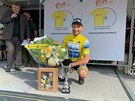 Jan Bárta s trofejemi, které získal vítzstvím v etapovém závod Tour du Loir...