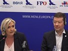 SPD zahájilo kampa pro eurovolby, hnutí podpoila Le Penová