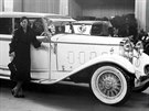 Walter Royal na praském podzimním autosalonu v roce 1931