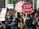 Odprci demonstrace proti "diktátu Evropské unie" na Václavském námstí v...