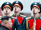 Severokorejského vdce Kim ong-una uvítala ve Vladivostoku estná vojenská...