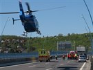 Nehoda kamionu a dodávky zastavila provoz na Praském okruhu i v tunelu. (25. 4...
