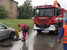 Muž spadl do kanalizační výpusti v Patočkově ulici v Praze 6, kde se staví...