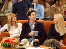 Jennifer Anistonová, David Schwimmer a Lisa Kudrowová v seriálu Pátelé (2004)