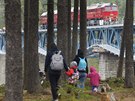 Nový železniční most přes přehradu Hracholusky na Plzeňsku prošel 27. dubna...
