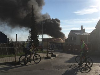 Požár obchodního centra v Říčanech (20. dubna 2019)