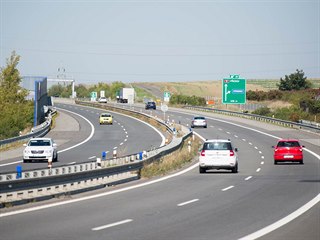 Severovýchodní část obchvatu Otrokovic je součástí dálnice D55.