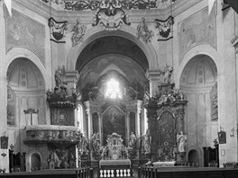 Barokní kostel ve Staré Vod na Libavé, který církev vybudovala v letech 1682...