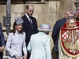 Vévodkyn Kate, princ William a královna Albta II. (Windsor, 21. dubna 2019)
