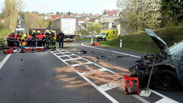 Msto tragick dopravn nehody na silnici I/6 u Bochova.