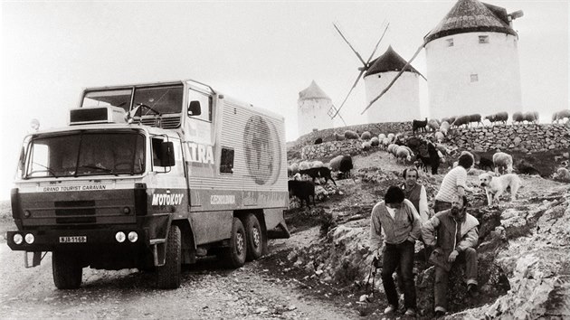 Expedice Tatra kolem svta u vtrnch mln ve panlsku (1987)