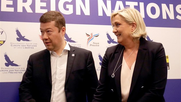 Šéf SPD Tomio Okamura na start kampaně pro volby do Evropského parlamentu pozval předsedkyni francouzského Národního sdružení Marine Le Penovou. (25. dubna 2019)
