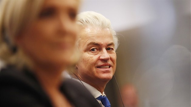 Pedseda nizozemsk Strany pro Svobodu Geert Wilders na tiskov konferenci ped demonstrac proti dikttu Evropsk unie (25. dubna 2019)